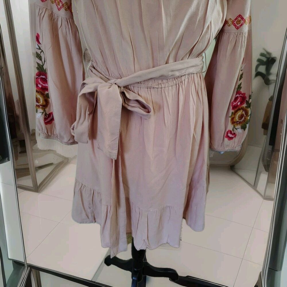 Feathers Dress Size L Pink Embroidered Floral Sleeves Tie Ruffle 100% Rayon - Picture 5 of 16